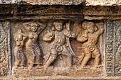 The great Chola temples of Tamil Nadu - The Airavatesvara temple of Darasuram. Detail of the panels of the prakara-wall with scenes of dance. 